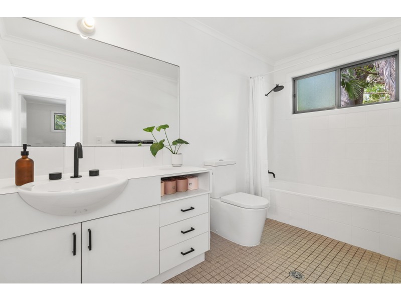 2/5 Cemetery Road, Byron Bay NSW 2481