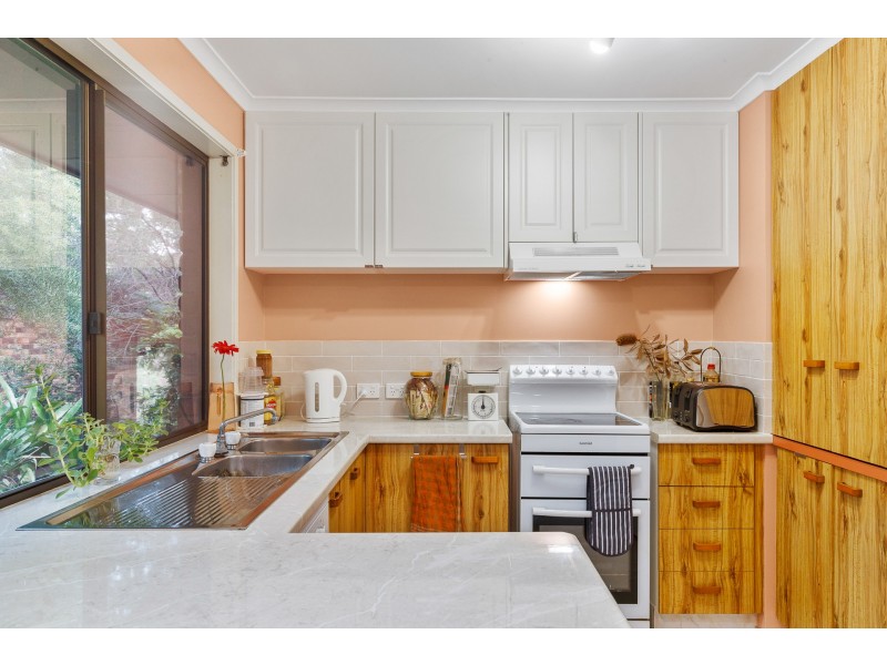 11 Gibingbell Close, Ocean Shores NSW 2483