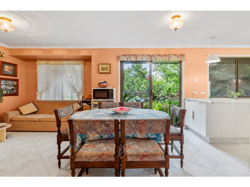 11 Gibingbell Close, Ocean Shores NSW 2483