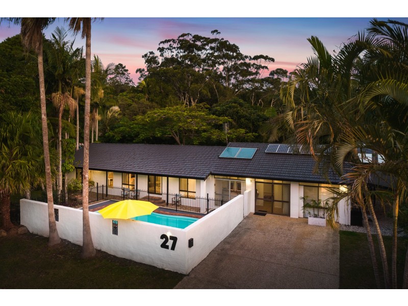 27 Bulgoon Crescent, Ocean Shores NSW 2483