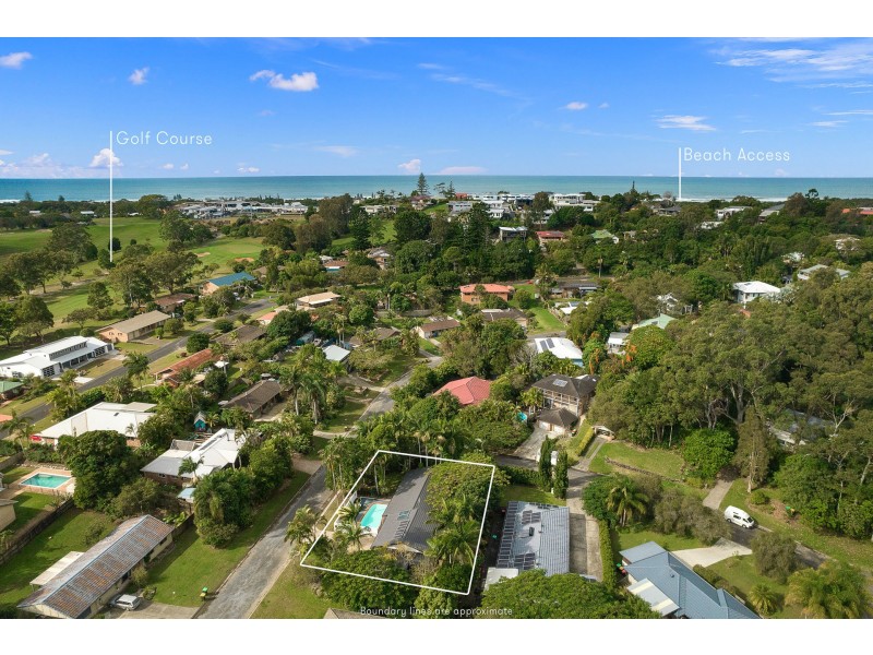 27 Bulgoon Crescent, Ocean Shores NSW 2483