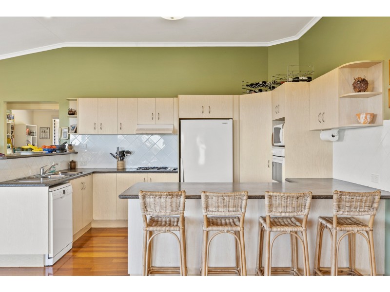 19 Cape Vista Drive, Ewingsdale NSW 2481