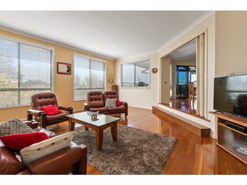 19 Cape Vista Drive, Ewingsdale NSW 2481