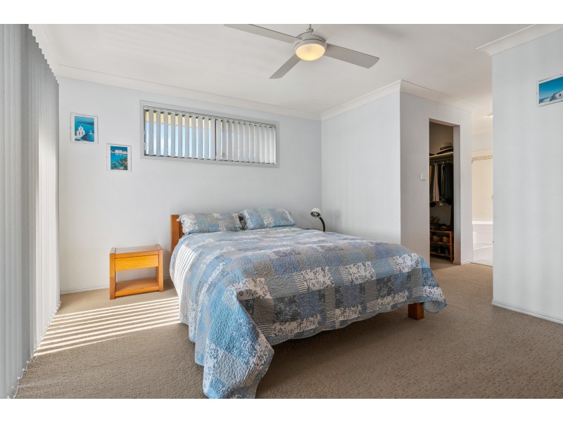 19 Cape Vista Drive, Ewingsdale NSW 2481