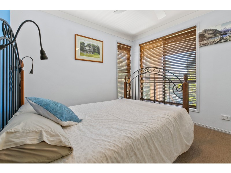 19 Cape Vista Drive, Ewingsdale NSW 2481