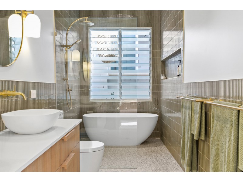 8 Pacific Vista Drive, Byron Bay NSW 2481