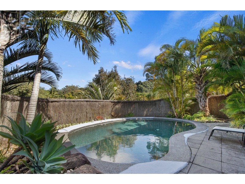 18 Caniaba Crescent, Suffolk Park NSW 2481