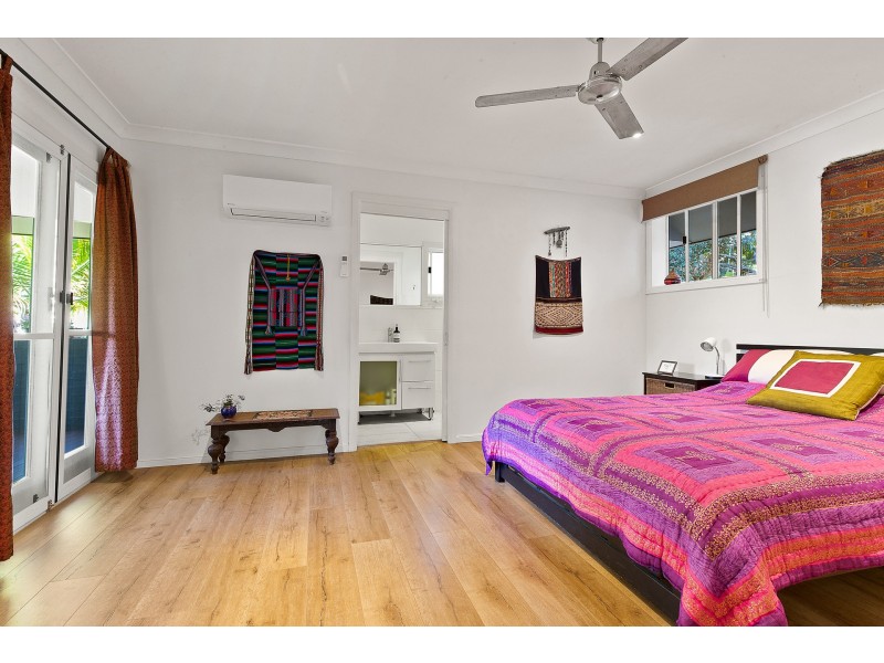 18 Caniaba Crescent, Suffolk Park NSW 2481