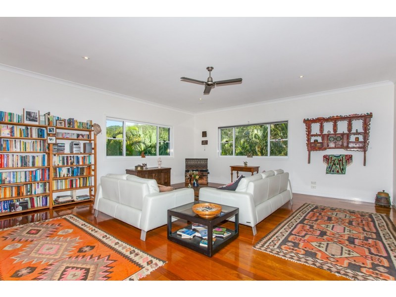 18 Caniaba Crescent, Suffolk Park NSW 2481