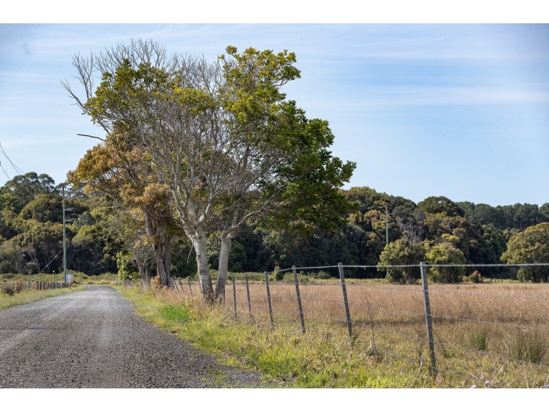 14 Armstrong Lane, Broken Head NSW 2481