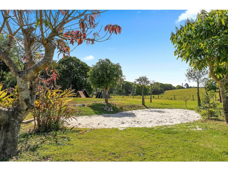 11 Citriadora Drive, Ewingsdale NSW 2481