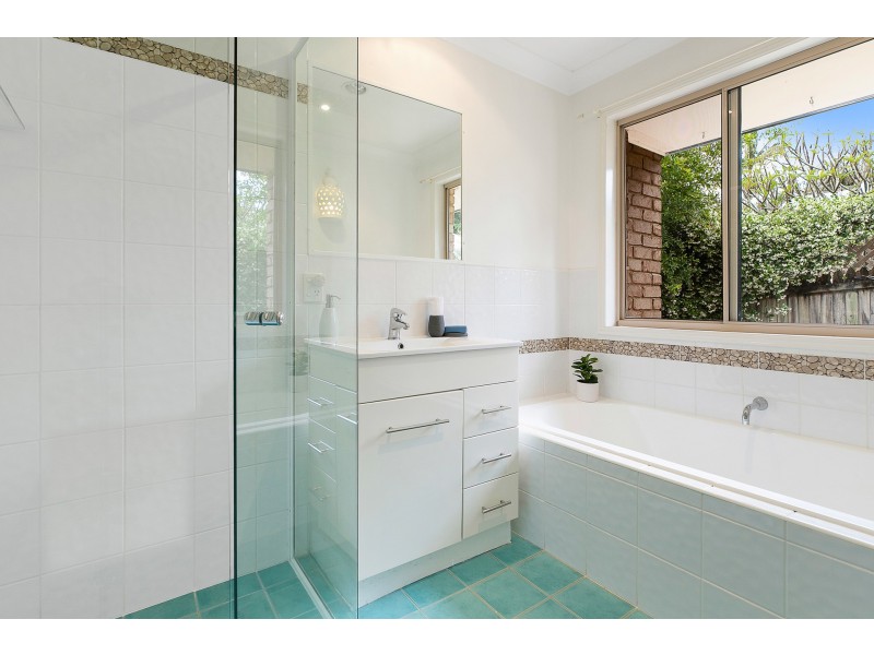 4 Elkhorn Place, Bangalow NSW 2479