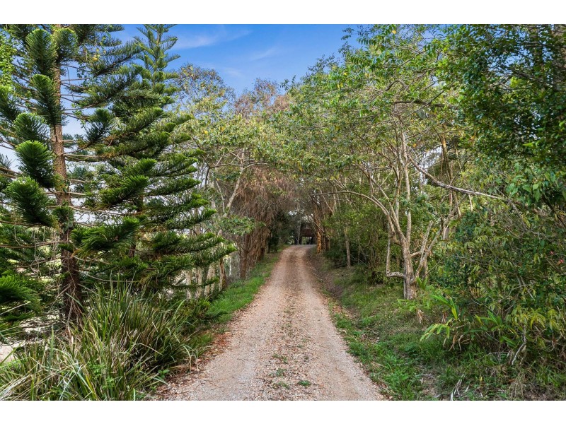 27 Pinegroves Road, Myocum NSW 2481