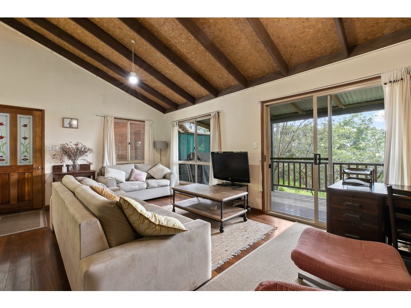 27 Pinegroves Road, Myocum NSW 2481