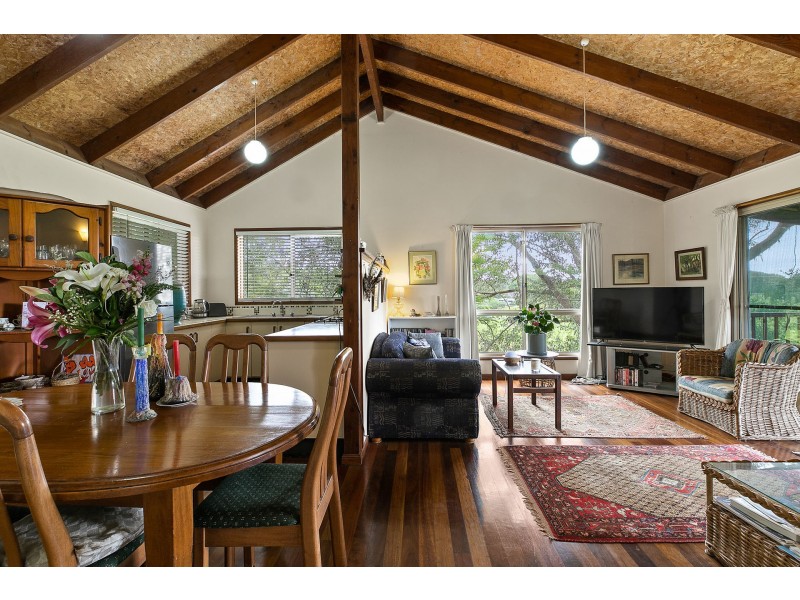 27 Pinegroves Road, Myocum NSW 2481