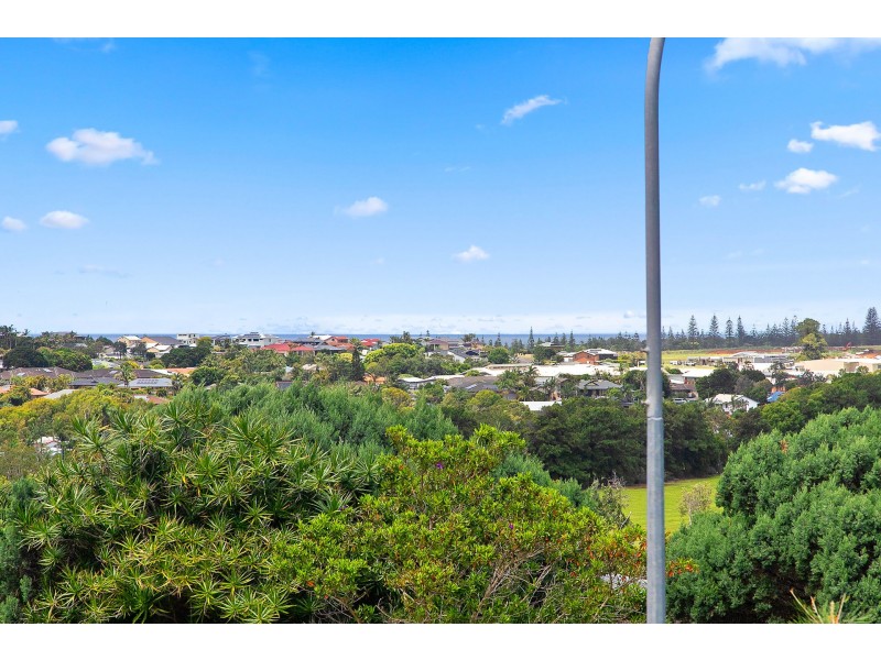 4 Henderson Drive, Lennox Head NSW 2478