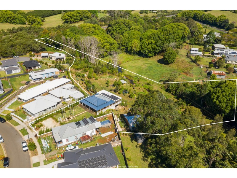 39 Clover Hill Circuit, Bangalow NSW 2479