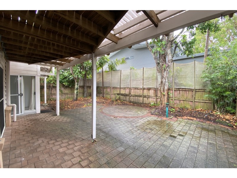 1/1 Sallywattle Drive, Suffolk Park NSW 2481