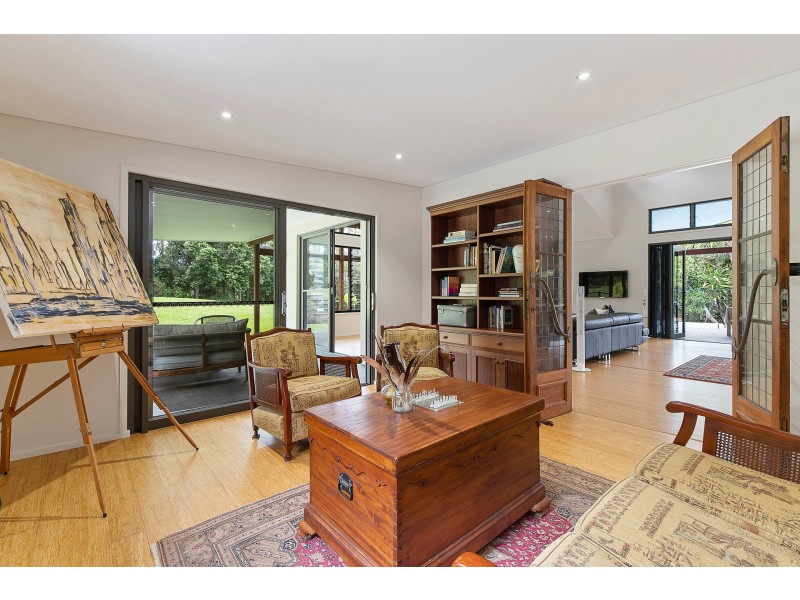 20 Taylors Lane, Ewingsdale NSW 2481