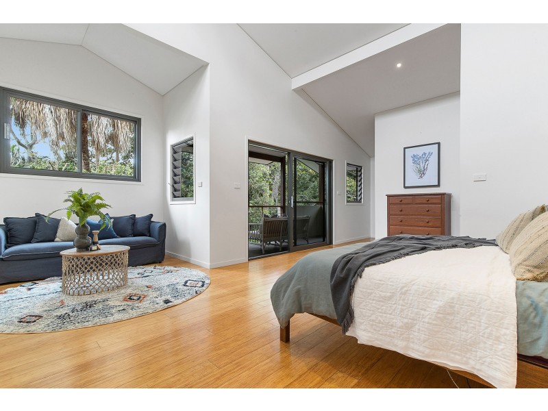 20 Taylors Lane, Ewingsdale NSW 2481