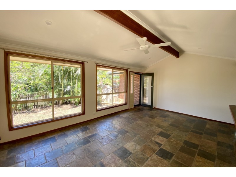 21 Bottlebrush Crescent, Suffolk Park NSW 2481