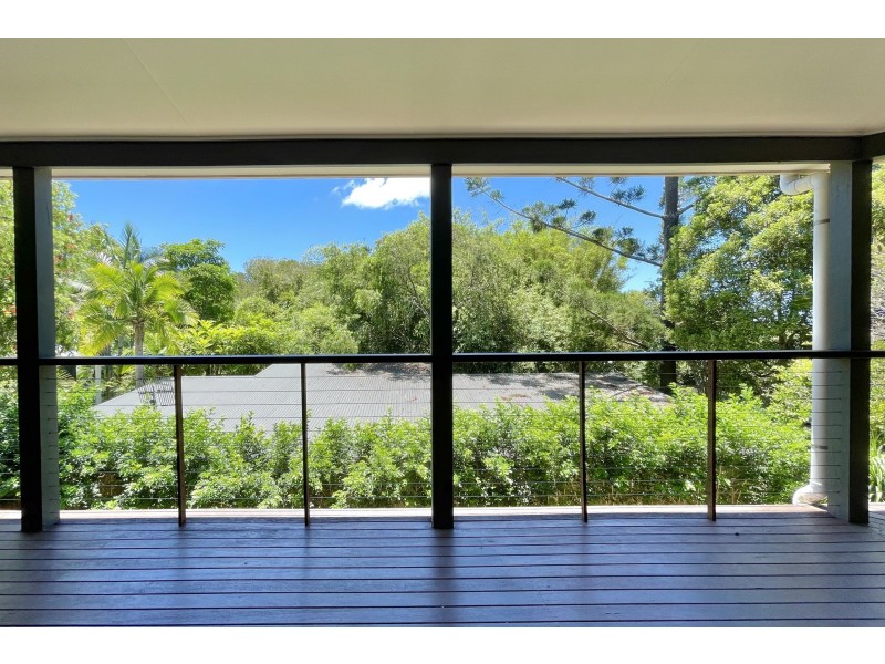 5 Hakea Crescent, Suffolk Park NSW 2481