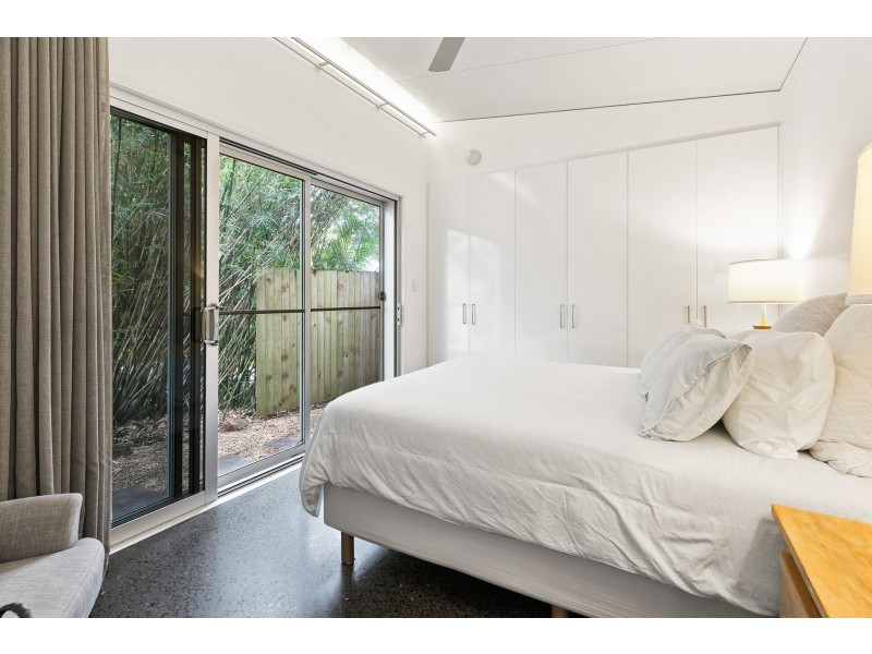 5 Hakea Crescent, Suffolk Park NSW 2481