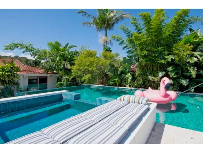 25 Bottlebrush Crescent, Suffolk Park NSW 2481