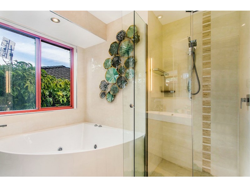 25 Bottlebrush Crescent, Suffolk Park NSW 2481