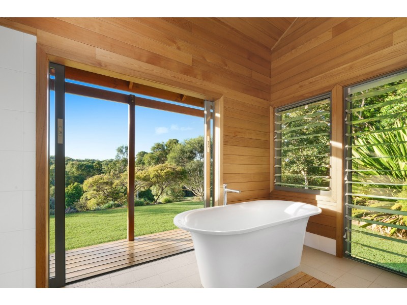 2/64 Blackbutt Lane, Broken Head NSW 2481