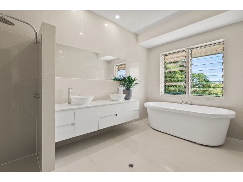 126 Grays Lane, Tyagarah NSW 2481