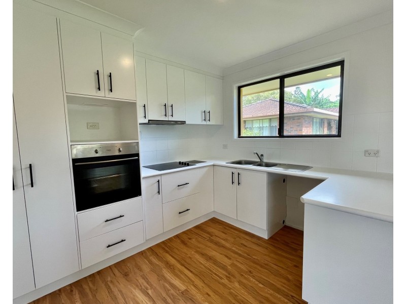 69 Rajah Road, Ocean Shores NSW 2483