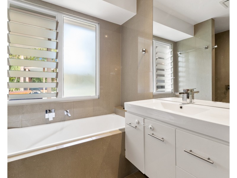 20 Beachside Drive, Suffolk Park NSW 2481
