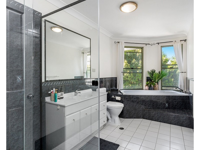 2 Pecan Court, Suffolk Park NSW 2481
