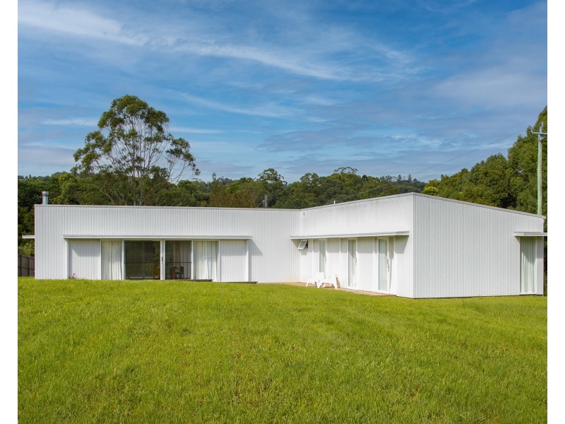 2 Scenic Vista Drive, Ewingsdale NSW 2481