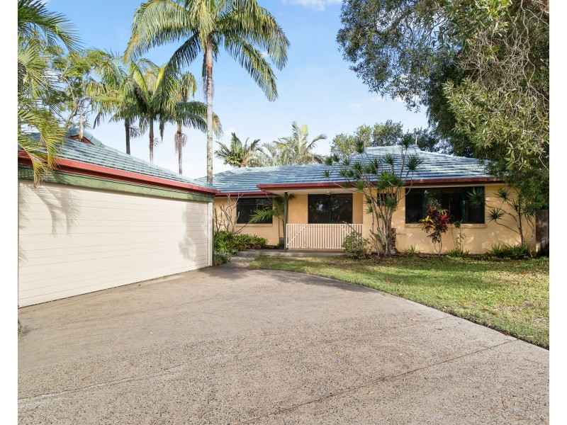 6 Mangobark Court, Suffolk Park NSW 2481