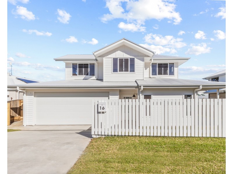 16 Clover Hill Circuit, Bangalow NSW 2479