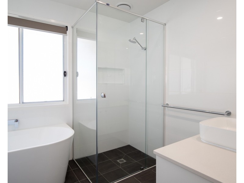 16 Clover Hill Circuit, Bangalow NSW 2479