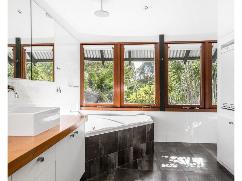 154 Old Bangalow Road, Byron Bay NSW 2481