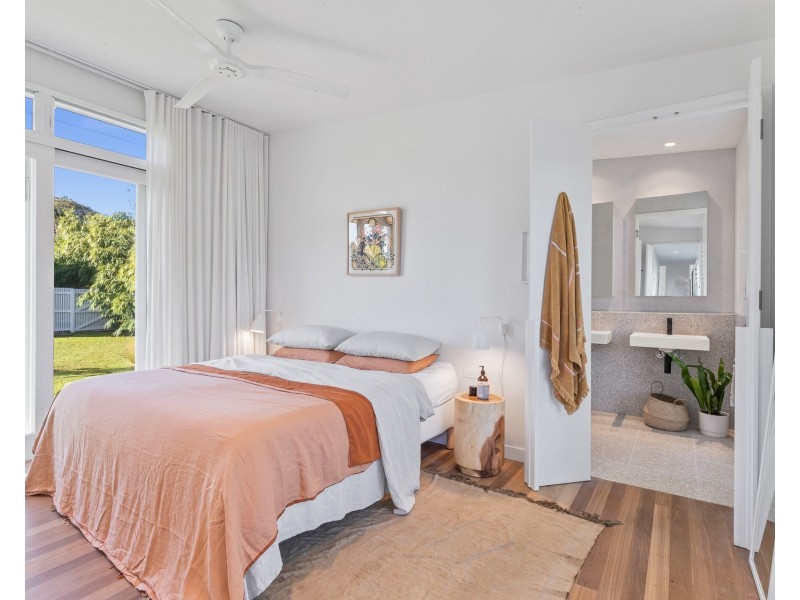 12 Scenic Vista Drive, Ewingsdale NSW 2481