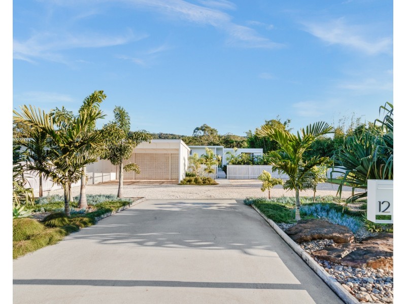 12 Scenic Vista Drive, Ewingsdale NSW 2481