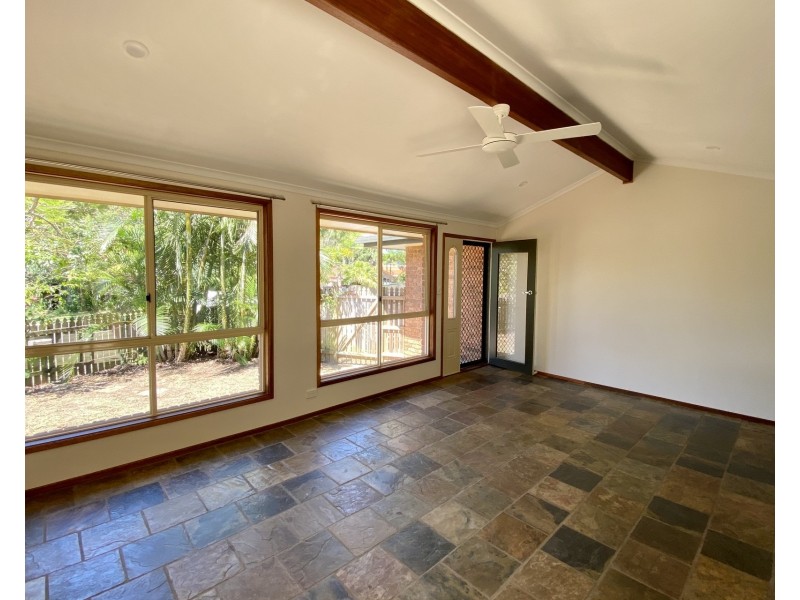 21 Bottlebrush Crescent, Suffolk Park NSW 2481