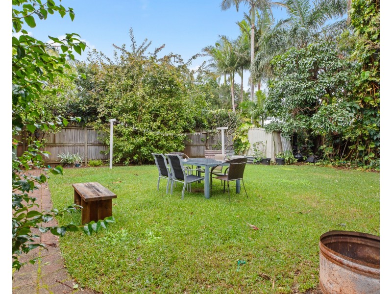 8 Armstrong Street, Suffolk Park NSW 2481