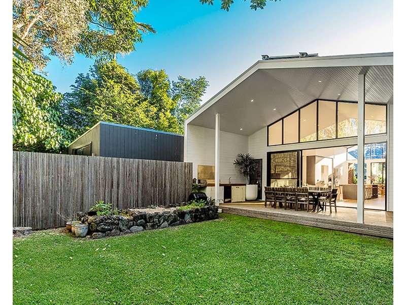 13 Kalemajere Drive, Suffolk Park NSW 2481