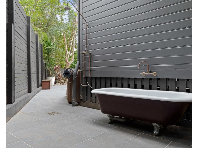 House 2/5 Cemetery Road, Byron Bay NSW 2481