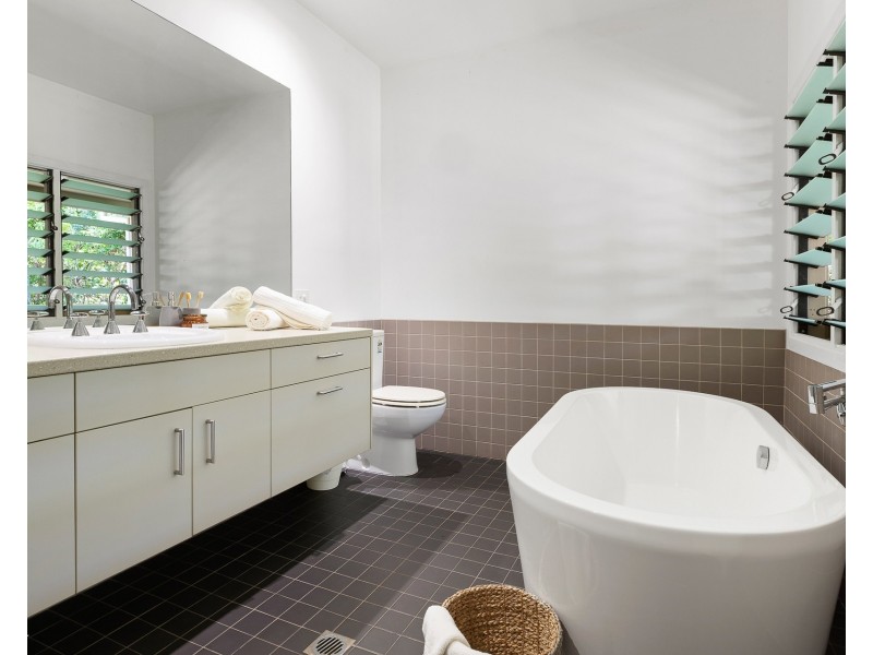 1 Dylan Lane, Byron Bay NSW 2481