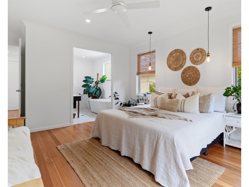 6 Wallaby Close, Ewingsdale NSW 2481