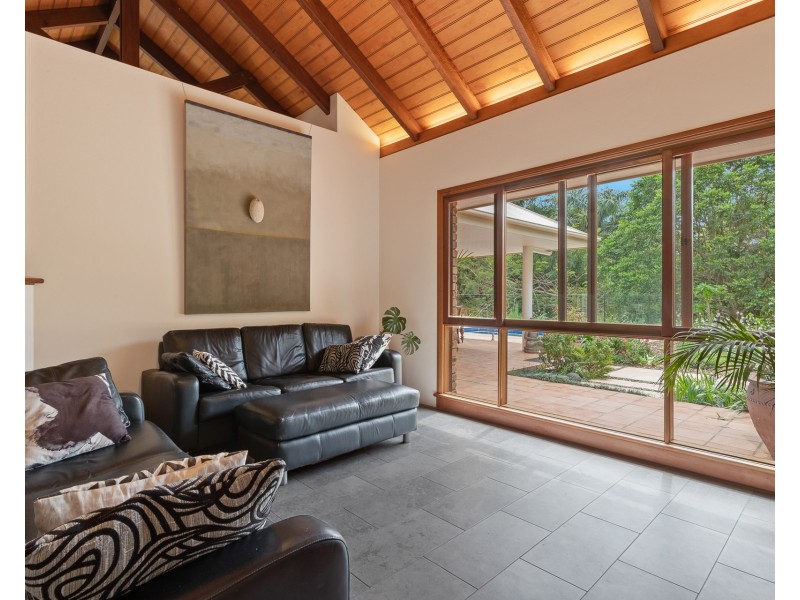 6 Avocado Crescent, Ewingsdale NSW 2481