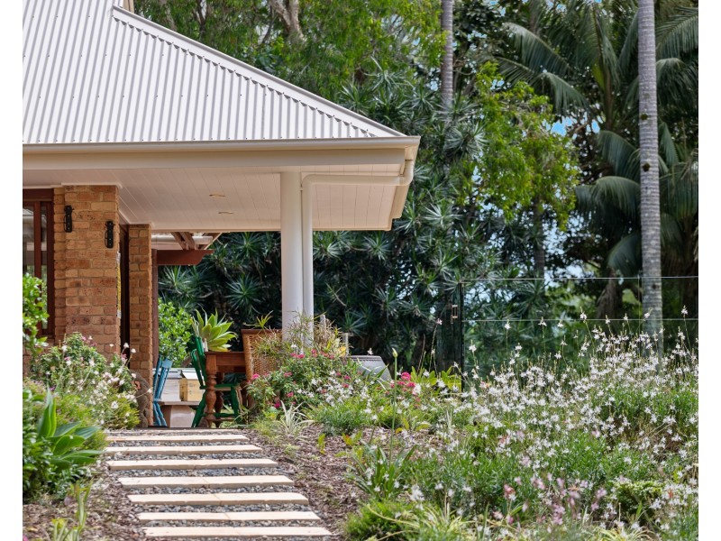 6 Avocado Crescent, Ewingsdale NSW 2481