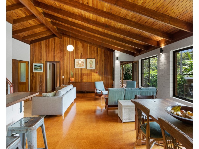 10 Tahra Crescent, Ewingsdale NSW 2481